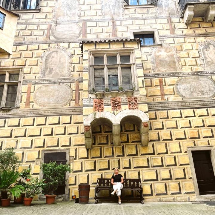 Things To Do In Cesky Krumlov - castle courtyard
