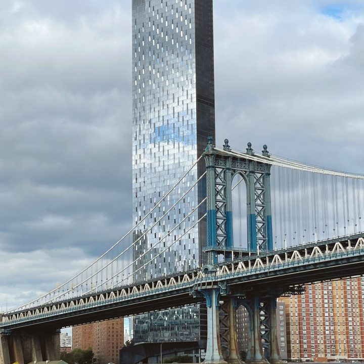 View of the Manhattan Bridge and building behind it.
