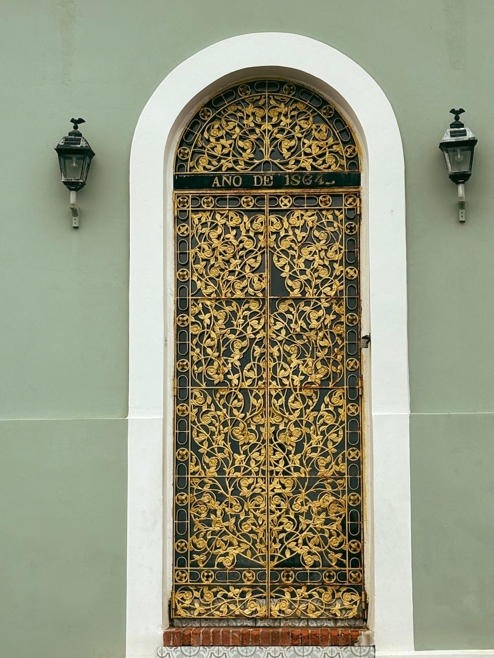 A beautiful and ornate door in Old San Juan