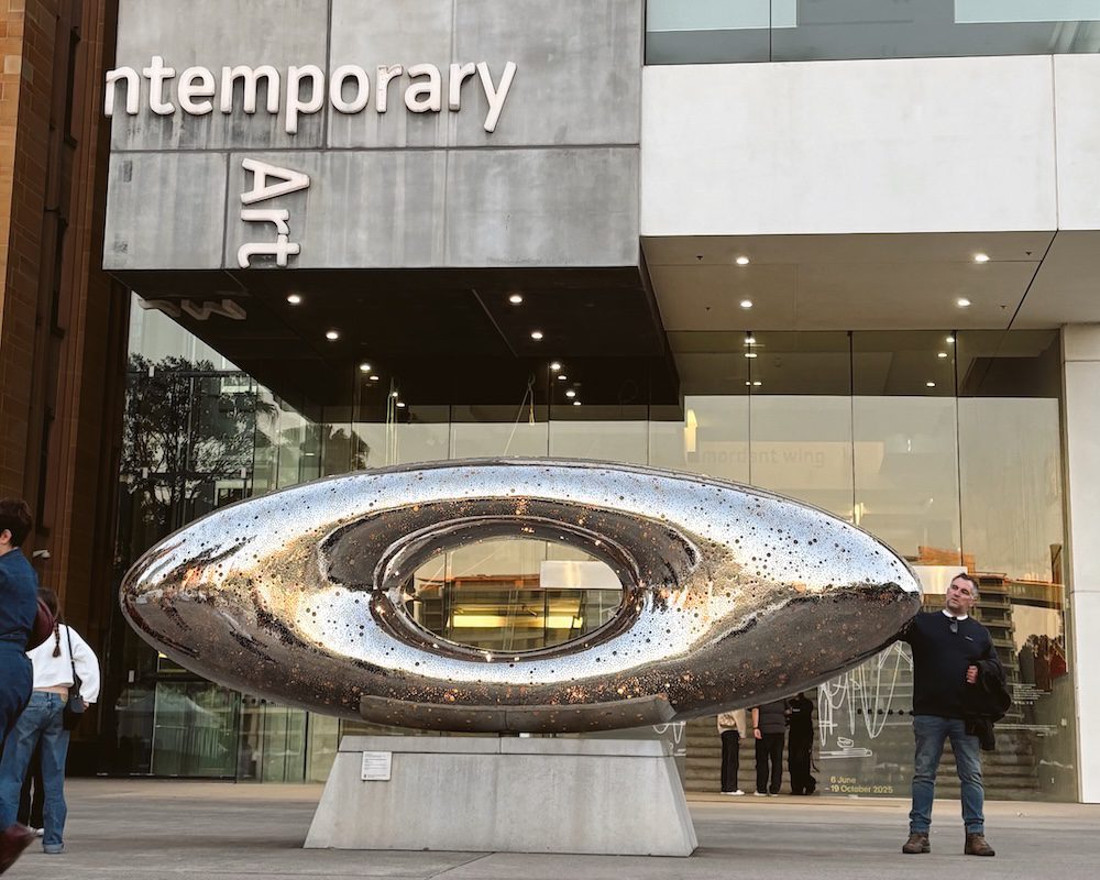 The sculpture "Secret World of a Starlight Ember" by Lindy Lee infant of the Contemporary Art Museum in Sydney